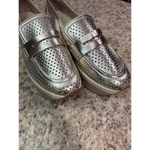 Dolce Vita Gold Janine Wedge size 8.5